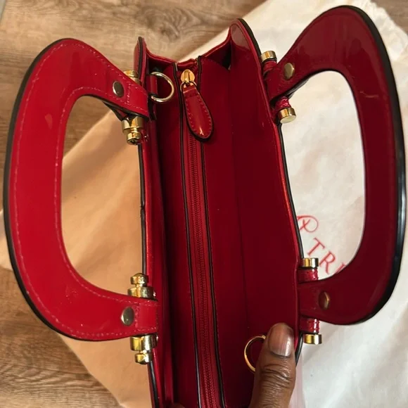 EUC Red Patent leather gold accent Ivanka Trump hand bag - Picture 12 of 12